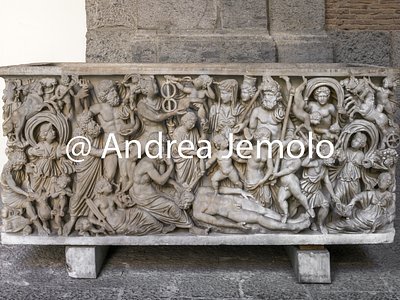 Museo Archeologico Nazionale Sarcofago di Prometeo da Pozzuoli | Andrea Jemolo