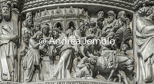 Duomo di Santa Maria Assunta Pulpito - Presentazione di Gesù al tempio e Fuga in Egitto | Andrea Jemolo