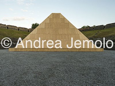 Wooden pyramid Installation of the exhibition Pompeii and Europa. 1748-1943 | Andrea Jemolo