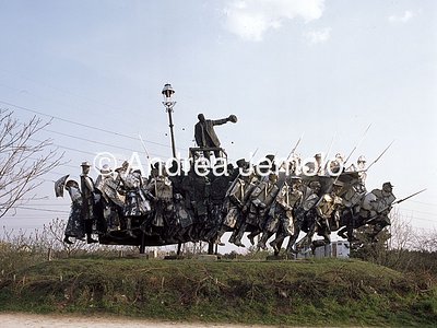 Memento Park - Monumental statues from Hungary's Communist period Béla Kun Memorial - Bronze | Andrea Jemolo