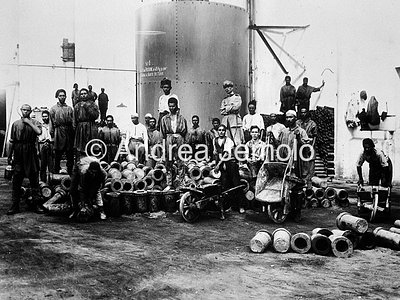 Ansaldo Workshops  Libyan workers involved in the manufacture of projectiles | Andrea Jemolo