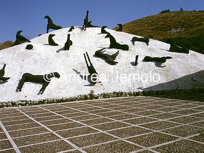 The salt's Mountain and the Horses  | Andrea Jemolo