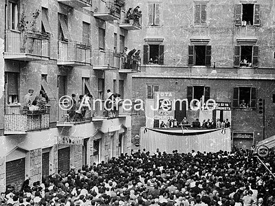 Italian Comunist Party Meetings for the election campaign in a popular neighbourhood | Andrea Jemolo