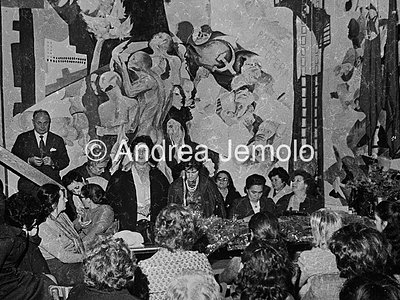 Italian Comunist Party Assembly in the section of women registered in the party | Andrea Jemolo