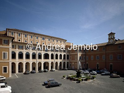 Ospizio di San Michele a Ripa Grande Courtyard and entrance | Andrea Jemolo