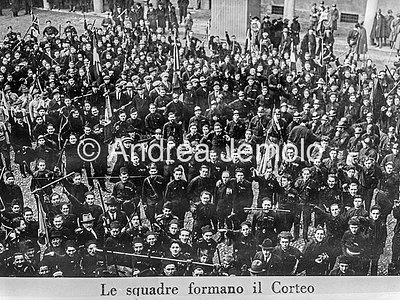 Fascist squad form the procession to get to Rome - Mars over Rome.  | Andrea Jemolo