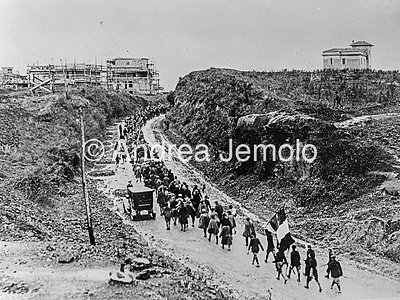 The procession of fascist squads march towards Rome -  March on Rome  | Andrea Jemolo