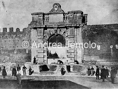  Troops of the papal army prepare the fortifications in front of Porta San Giovanni in anticipation of the attack of the Italian army - 18 September 1870 | Andrea Jemolo
