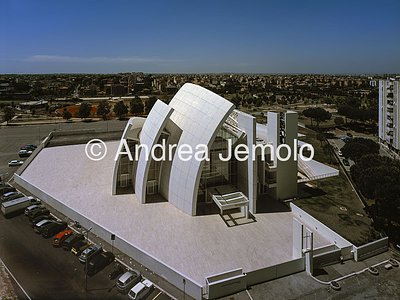 Church Dives in Misericordia / Dio Padre Misericordioso - Jubilee Church The church and the neighbourhood | Andrea Jemolo