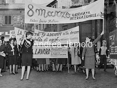 Partito Comunista Italiano Manifestazione per l'otto marzo - Festa della donna | Andrea Jemolo