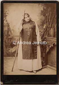  Portrait of girl dressed for pilgrimage | Andrea Jemolo
