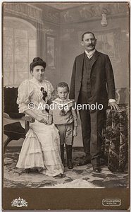 Portrait of a family | Andrea Jemolo