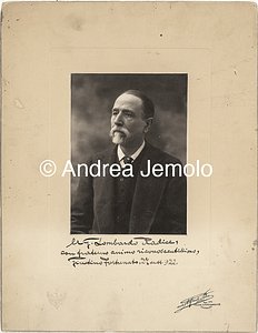  Ritratto di Giustino Fortunato - Fotografia autografata con dedica a Lucio Lombardo Radice | Andrea Jemolo