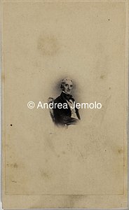  Ritratto di uomo anziano vestito elegantemente | Andrea Jemolo