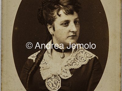  Portrait of woman  | Andrea Jemolo