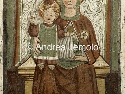 Chiesa di Santo Stefano Madonna in Trono con Bambino, affresco | Andrea Jemolo