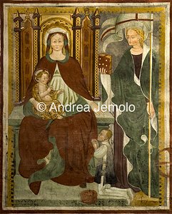 Chiesa di Santo Stefano Madonna con Gesù Bambino in trono e un donatore, affresco | Andrea Jemolo