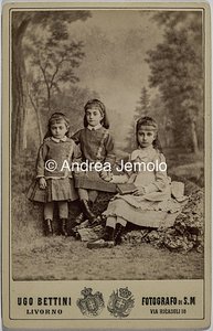  Ritratto di tre bambine | Andrea Jemolo