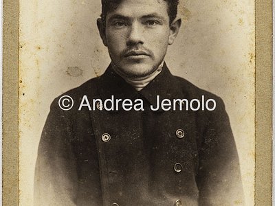  Young man with a heavy coat | Andrea Jemolo