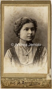  Giovane donna russa | Andrea Jemolo