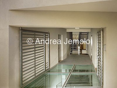 Housing buiding in via Orsini - Detail East front - Entrance | Andrea Jemolo