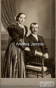  Famiglia ampezzana con i vestiti tradizionali | Andrea Jemolo