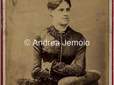  Portrait of an woman | Andrea Jemolo