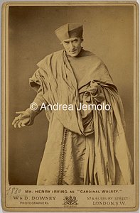  Henry Irving interpreta il Cardinal Wolsey nell'Henry VIII di William Shakespeare | Andrea Jemolo