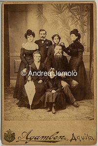  Portrait of a family | Andrea Jemolo