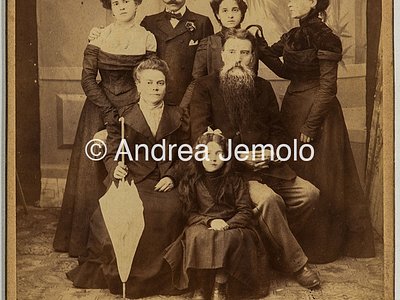  Ritratto di una famiglia | Andrea Jemolo