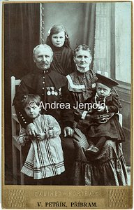  Famiglia dell'Europa orientale | Andrea Jemolo