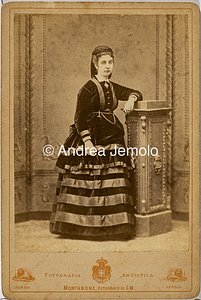  Ritratto di signora dell'alta borghesia | Andrea Jemolo
