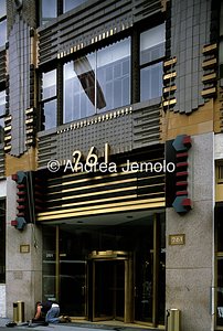 Buchman & Kahn's 261 Fifth Avenue Entrata | Andrea Jemolo