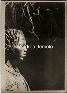 Spedizione transafricana Baragiola-Durini Ritratto di profilo di donna africana | Andrea Jemolo