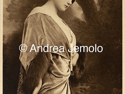  Fashion photo of a woman | Andrea Jemolo