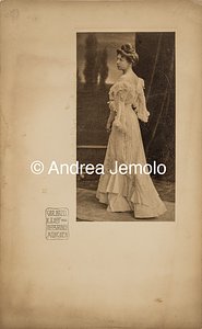  Ritratto di donna dell'aristocrazia tedesca | Andrea Jemolo