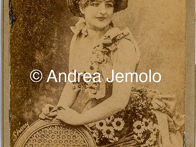  Sensual portrait of a young woman | Andrea Jemolo