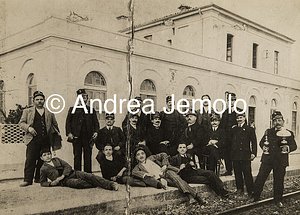  Group photo of railway workers of Monopoli station | Andrea Jemolo