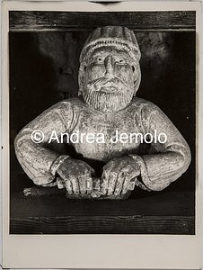Museu Episcopal Figure in marble | Andrea Jemolo