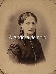  Ritratto di donna anziana dell'alta borghesia | Andrea Jemolo