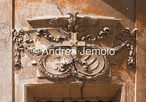 Chiesa di Santa Maria del Priorato Stemma del Cardinale Giovanni Battista Rezzonico sull'Abside | Andrea Jemolo
