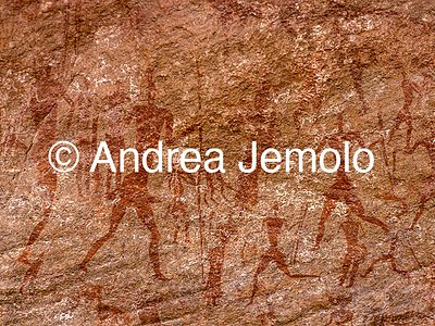  Rock painting depicting some cows, Tassili n’Ajjer, Tadart Rouge - Period of the horse | Andrea Jemolo