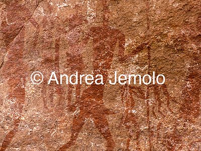  Rock painting depicting some cows, Tassili n’Ajjer, Tadart Rouge - Period of the horse | Andrea Jemolo