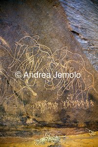  Incisione rupestre raffigurante un elefante e il suo cucciolo - Tassili n'Ajjer, Tadart Rouge | Andrea Jemolo