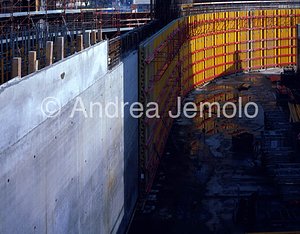MAXXI - Museo nazionale delle Arti del XXI secolo Parete di cemento dall' alto | Andrea Jemolo