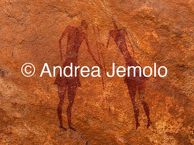  Rock painting depicting two warriors armed with spears, Tassili n’Ajjer, Tadart Rouge - Period of the horse | Andrea Jemolo