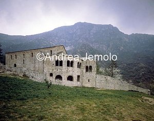 Chiesa di San Pietro al Monte Esterno | Andrea Jemolo