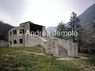 Chiesa di San Pietro al Monte Esterno | Andrea Jemolo