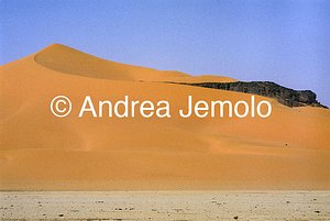  Tin-Merzouga, Tassili n’Ajjer, Tadart Rouge | Andrea Jemolo