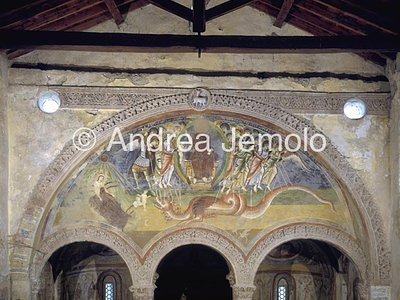 Chiesa di San Pietro al Monte Vittoria sul Drago dell'Apocalisse - affresco | Andrea Jemolo